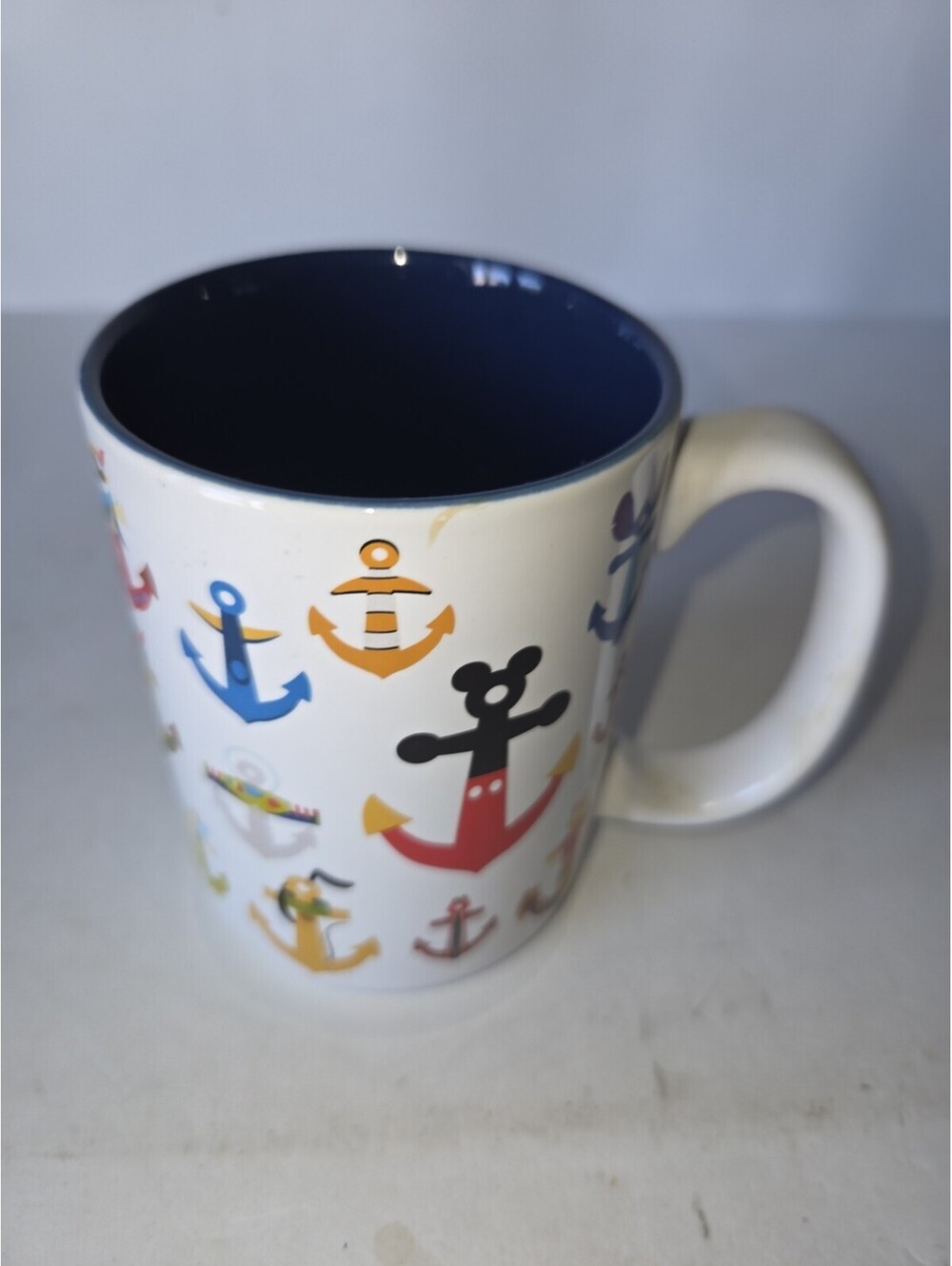 RARE DISNEY PARKS MICKEY FRIENDS ANCHORS 12 OZ COFFEE MUG Disneyland SG2